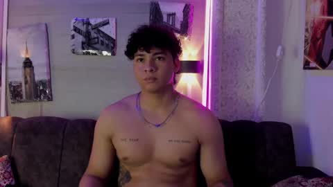 liam online show from November 8, 6:33 pm