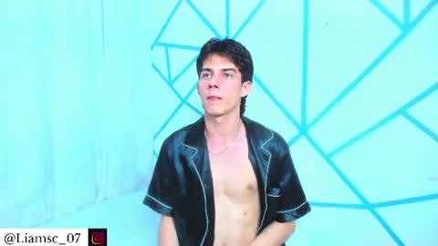 Liam scott77 online show from July 15, 3:13 am