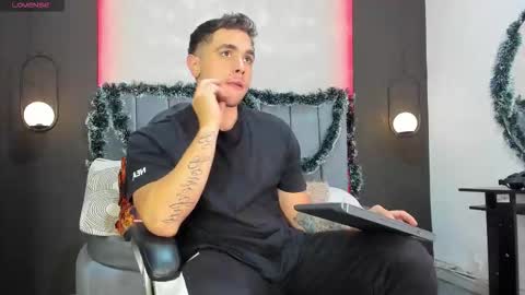 Liam online show from November 27, 10:13 pm