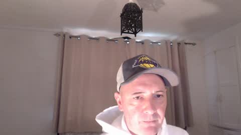 liamruff online show from June 29, 3:56 pm