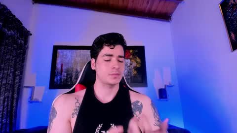 liamwyatt_ online show from May 26, 3:02 am