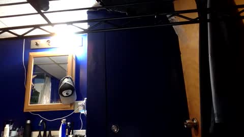 IM A BAD DAWGY WOOF WOOF online show from October 21, 2:25 am