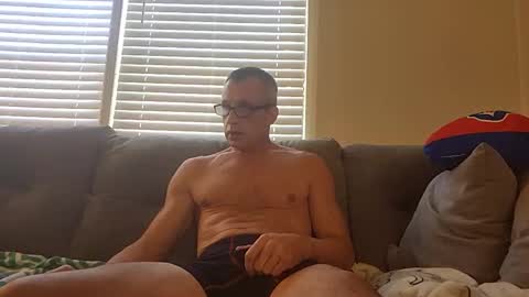 Snapshot of like2watchuwatchme chatting on January 2, 7:29 pm Like2watchuwatchme online show from January 2, 7:29 pm