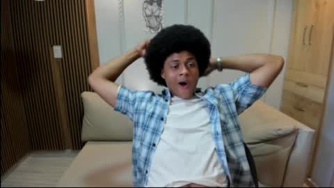 lilr_ online show from January 7, 1:10 pm