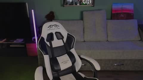 lilteddyboy online show from April 9, 7:20 pm