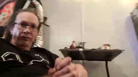 liquid187 online show from April 23, 8:30 am