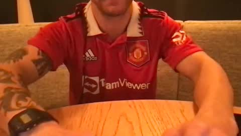 litlelover online show from February 11, 8:25 pm