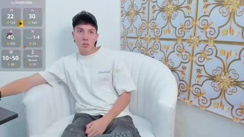 DANNY online show from November 15, 7:05 pm