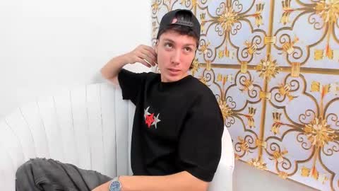 DANNY online show from January 6, 8:02 pm