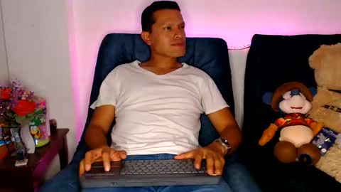 Manu online show from June 1, 2:23 am