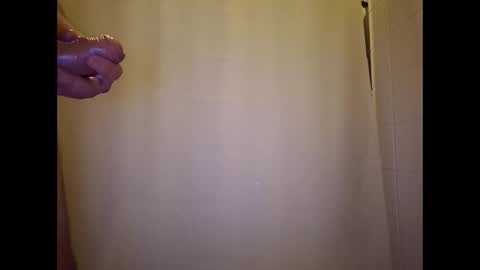 littleguyy888 online show from March 11, 11:34 pm