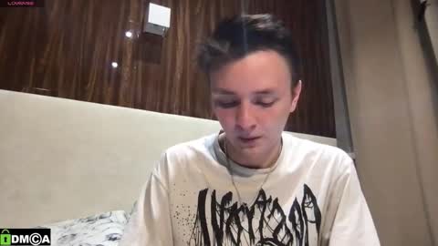 Logan online show from November 19, 4:40 pm