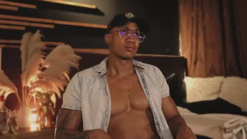 logan_varela online show from January 24, 3:02 pm