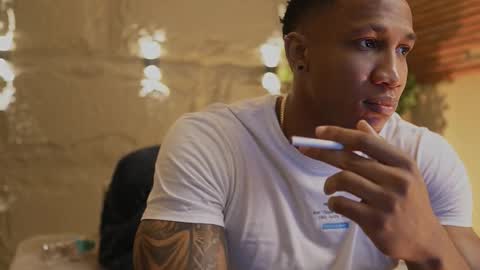 logan_varela online show from November 16, 12:24 am