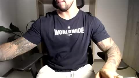 Logan Wolfp online show from July 13, 1:30 am
