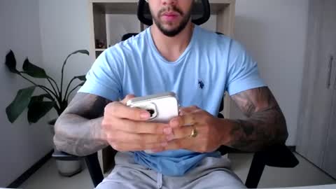 Logan Wolfp online show from July 1, 11:04 pm