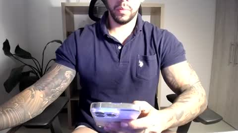 Logan Wolfp online show from July 4, 5:10 am