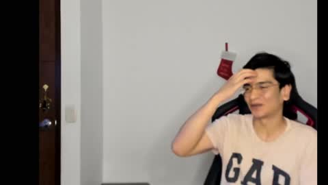 Logan online show from December 12, 9:40 am