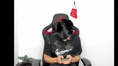 Logan online show from December 10, 8:08 am