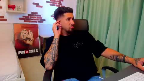 LoganStroud online show from July 26, 6:43 am