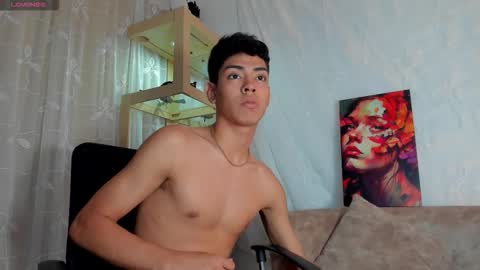 logantwink18 online show from March 24, 4:01 pm