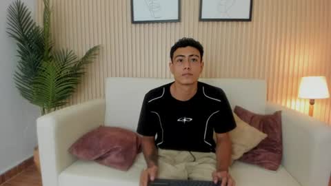 lois_stone online show from July 21, 7:05 pm