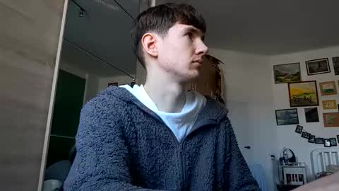 Lonely online show from February 3, 12:32 pm