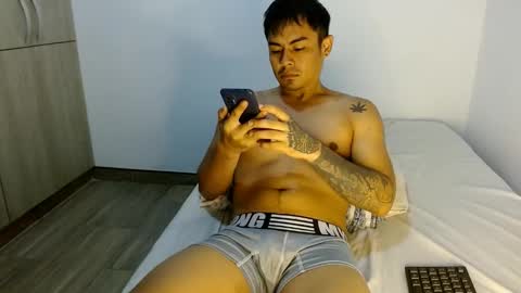 lonelydick2002 online show from January 31, 7:07 am