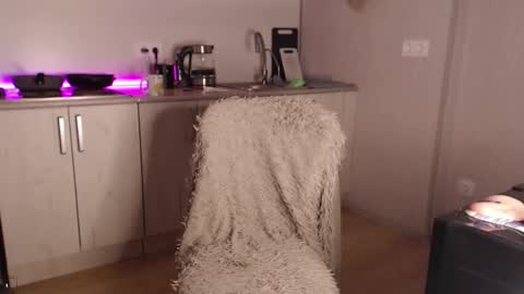 PVT AND MENU ACTIVE online show from September 30, 6:22 pm