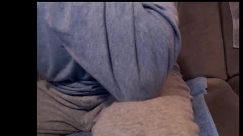 looking469 online show from November 16, 6:37 am