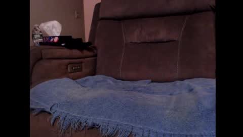 looking469 online show from October 28, 4:04 am