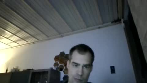 loonelyy online show from January 17, 11:39 pm