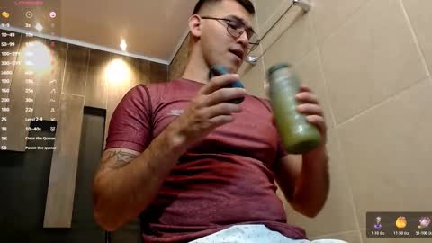 LorenzoReyes online show from November 7, 2:20 pm