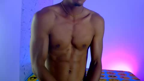 Lorian Vikel  online show from March 7, 3:15 am