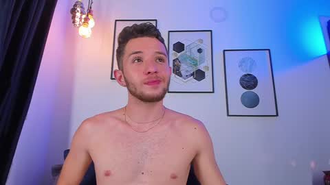 Snapshot of los_juanes chatting on January 11, 7:39 am JUAN  JUAN online show from January 11, 7:39 am