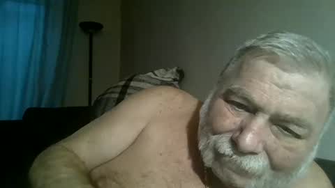 louis_chokdee online show from March 1, 5:27 pm