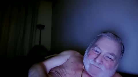 louis_chokdee online show from December 19, 4:59 pm