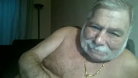 louis_chokdee online show from January 2, 4:02 pm