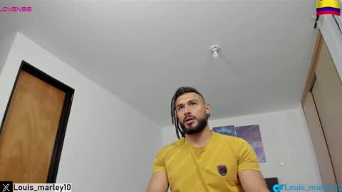 louis_marley_ online show from February 22, 1:55 am