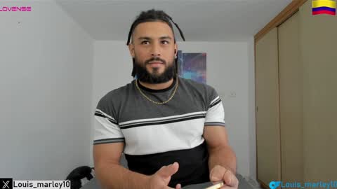 louis_marley_ online show from January 30, 8:21 pm