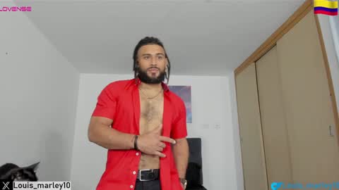 louis_marley_ online show from January 24, 3:43 am