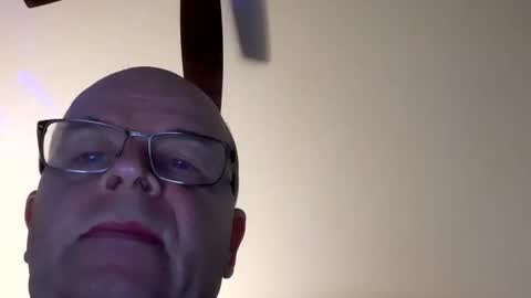 loutastic9770 online show from December 28, 11:09 am