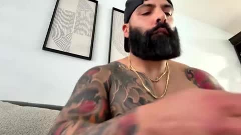 loveathickbitch online show from September 24, 7:23 pm