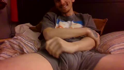 lovebinger online show from February 24, 5:11 am