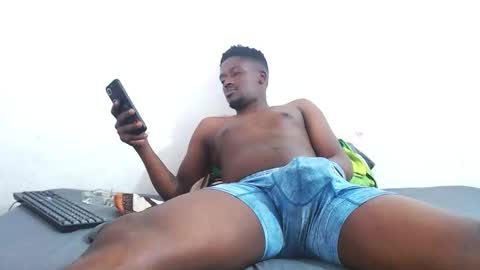 -kiliiamp online show from December 15, 11:07 am