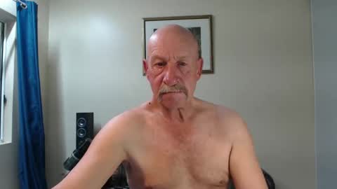 Lovesblackazz online show from December 5, 11:07 pm