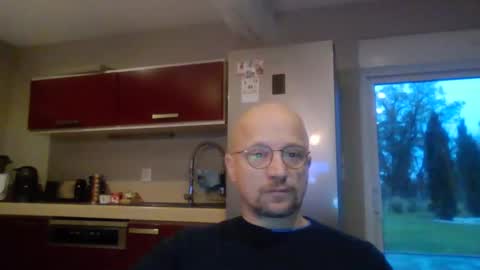 Espigle online show from December 4, 7:26 am