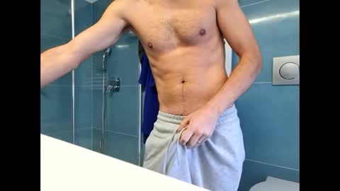 luca2828 online show from November 6, 12:19 pm