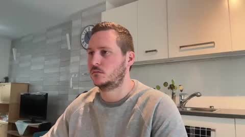 Snapshot of lucas1996_ chatting on March 12, 12:15 pm Lucas online show from March 12, 12:15 pm