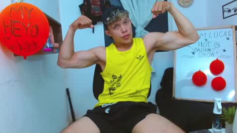 Lucas Luxx online show from November 29, 1:40 am